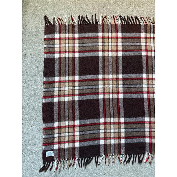 Vintage Faribo plaid stadium blanket - red, brown, white - fringe - 53 x 45 - Picture 5 of 10